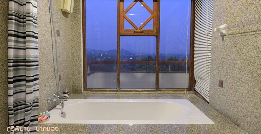 Phuripimarn Penthouse Pakchong Bagian luar foto